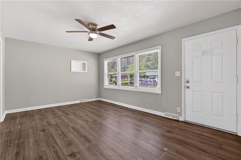 7103 E 112th St, Kansas City, MO 64134