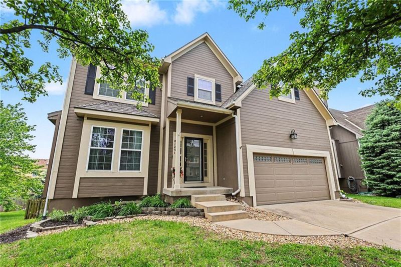 21231 W 119th Ter, Olathe, KS 66061