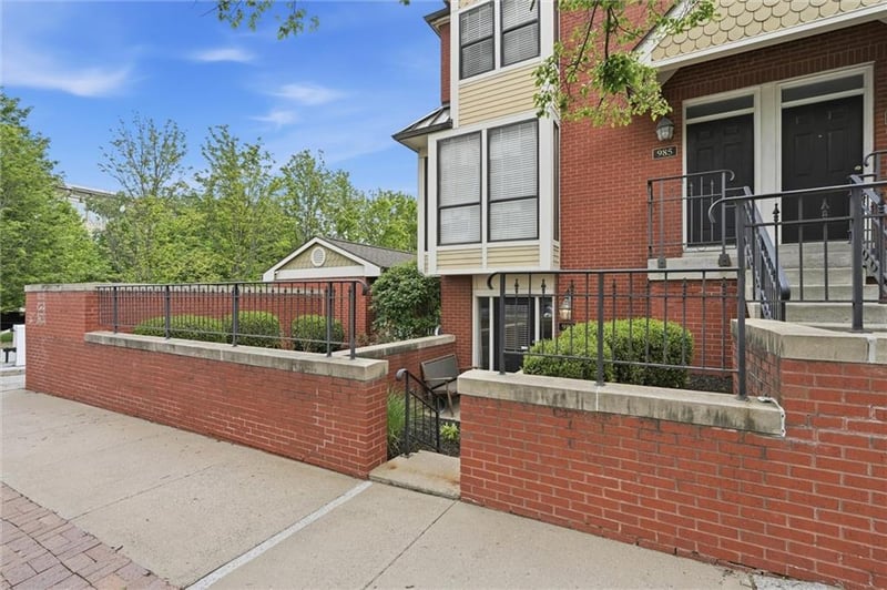 983 Pennsylvania Ave, Kansas City, MO 64105