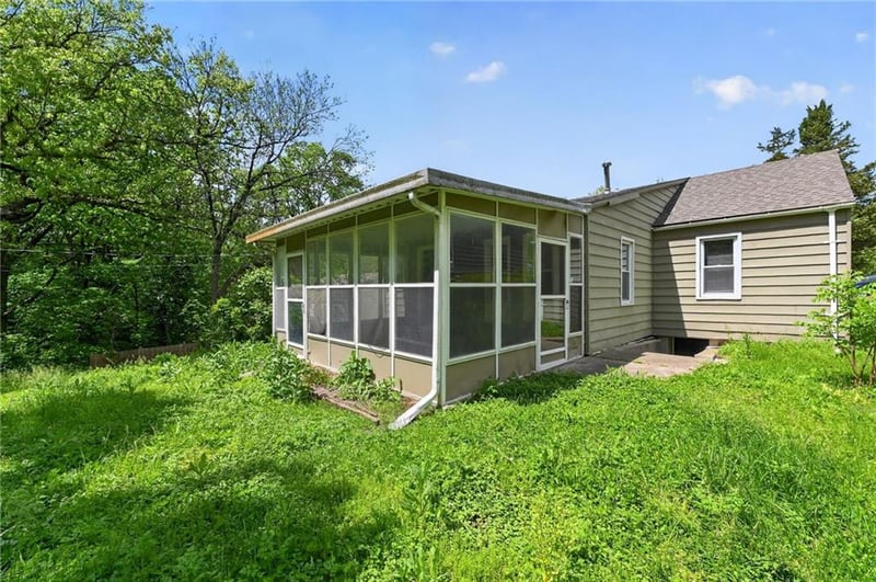 5131 Oakland Ave, Kansas City, KS 66102