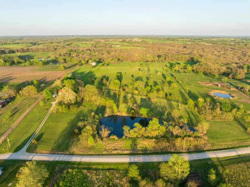 719 NW 871st Rd, Centerview, MO 64019