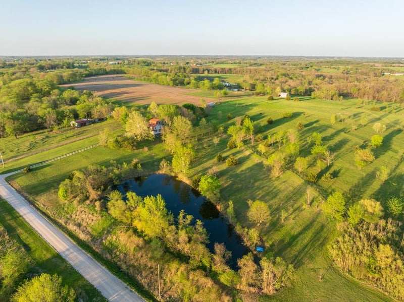 719 NW 871st Rd, Centerview, MO 64019