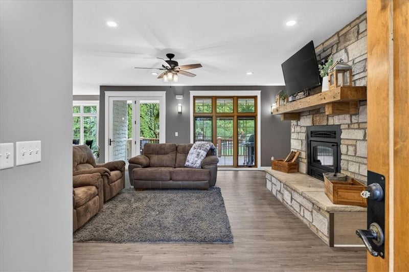 12301 E 78th St, Kansas City, MO 64138
