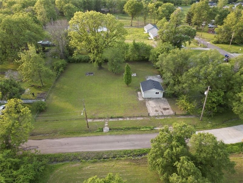 523 Howard St E, Sedalia, MO 65301