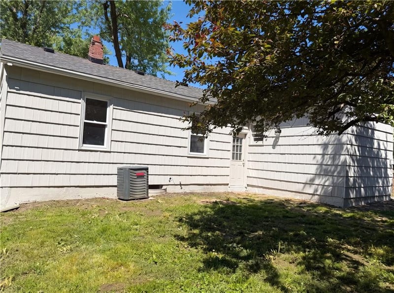 5333 N Euclid Ave, Kansas City, MO 64118