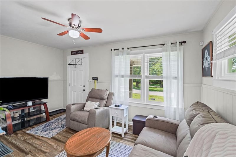 410 NE 75th Ter, Kansas City, MO 64118