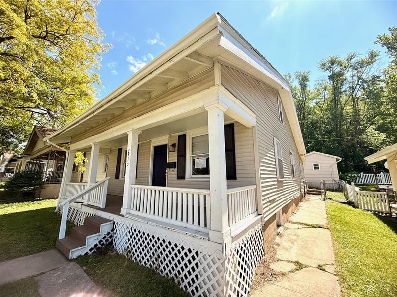 3913 Terrace Ave, St Joseph, MO 64504