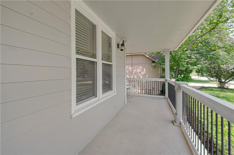 1500 Amesbury Ave, Liberty, MO 64068