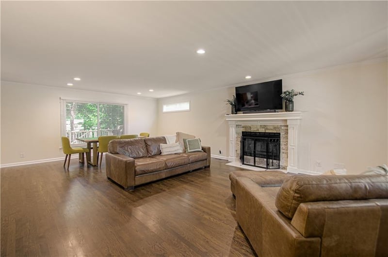 1500 Amesbury Ave, Liberty, MO 64068