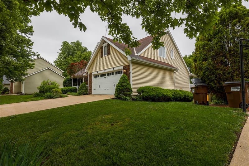 721 Eldridge St, Lawrence, KS 66049