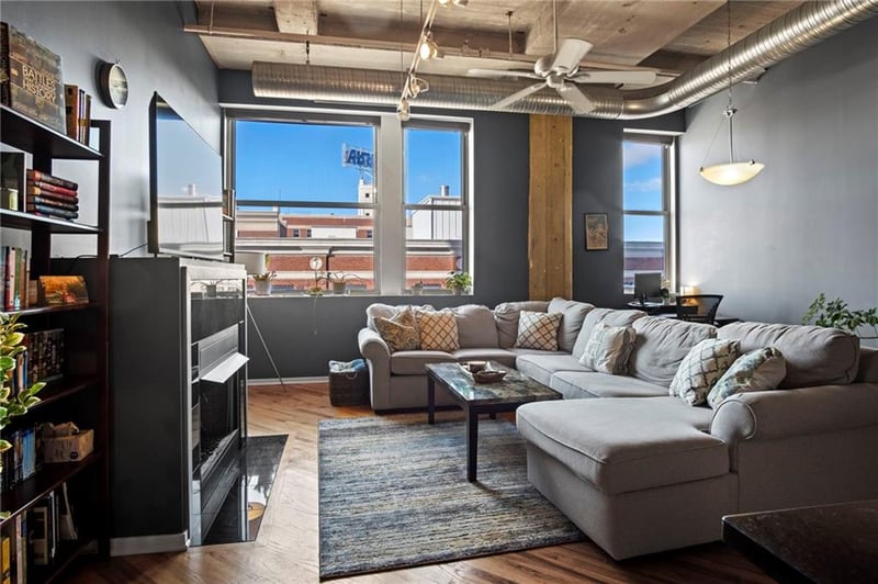 2107 Grand Blvd #603, Kansas City, MO 64108