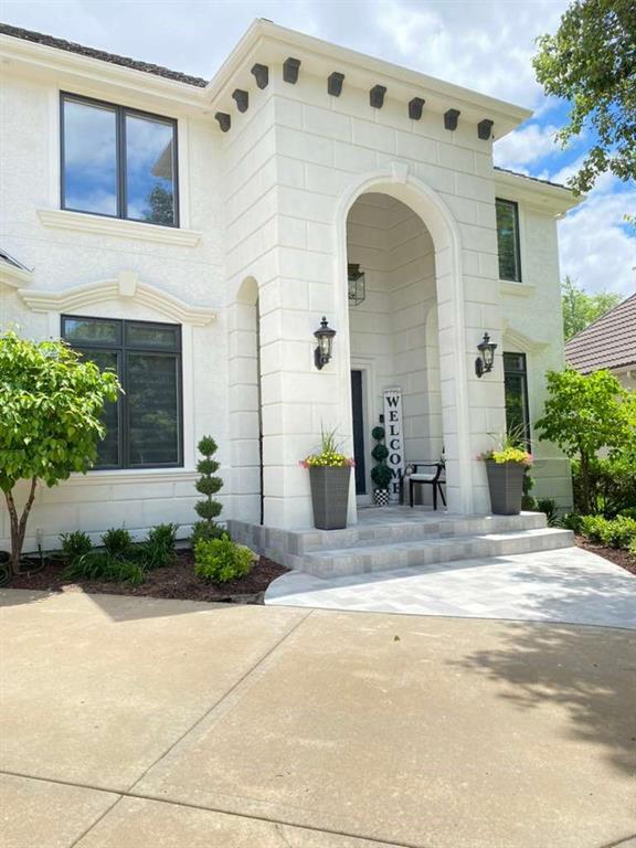 12805 Maple St, Overland Park, KS 66209