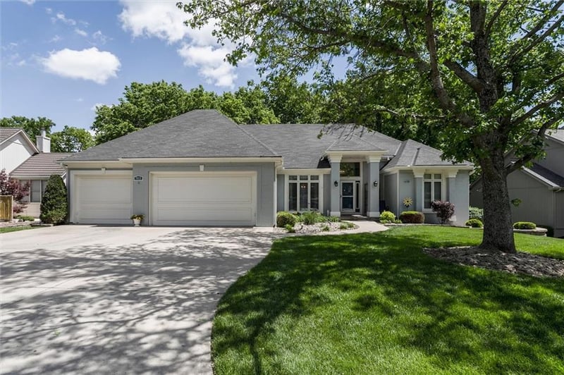7611 Eicher Dr, Shawnee, KS 66217