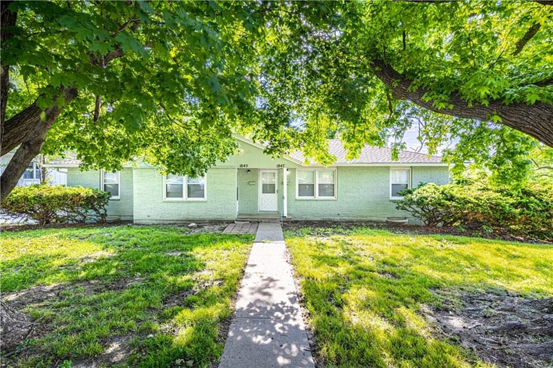 1845 Ewing Ave, Kansas City, MO 64126