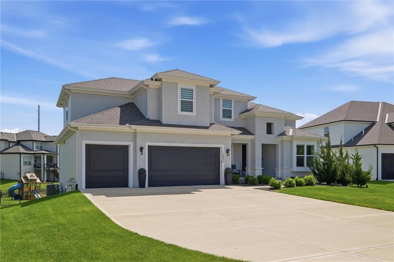 15845 Fontana St, Overland Park, KS 66224