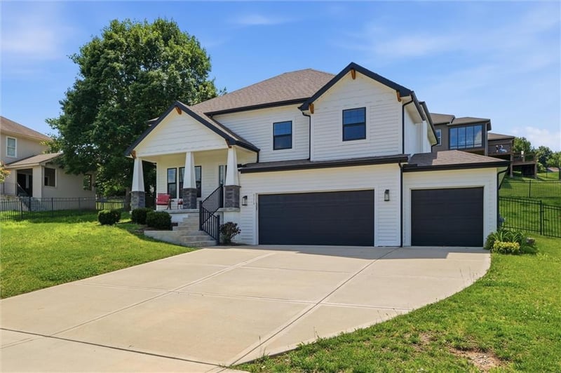 8278 Primrose St, De Soto, KS 66018