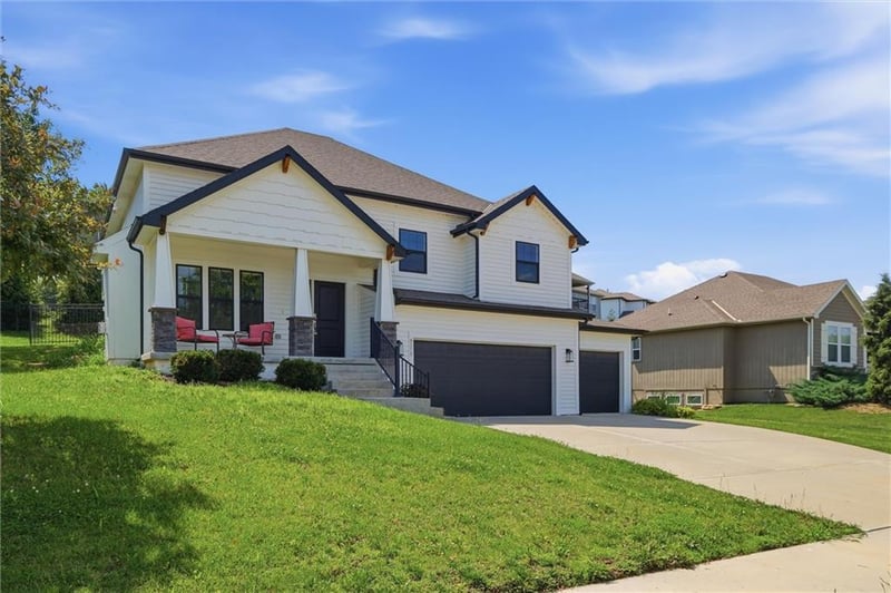 8278 Primrose St, De Soto, KS 66018