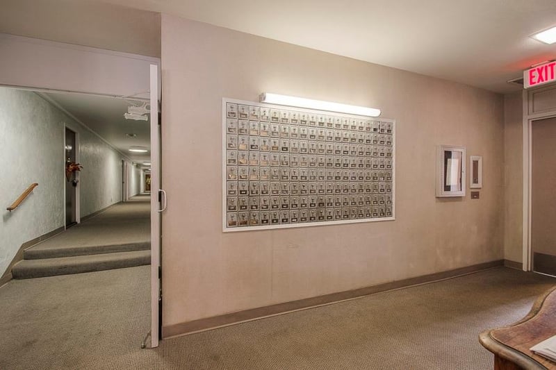 333 W Meyer Blvd #208, Kansas City, MO 64113
