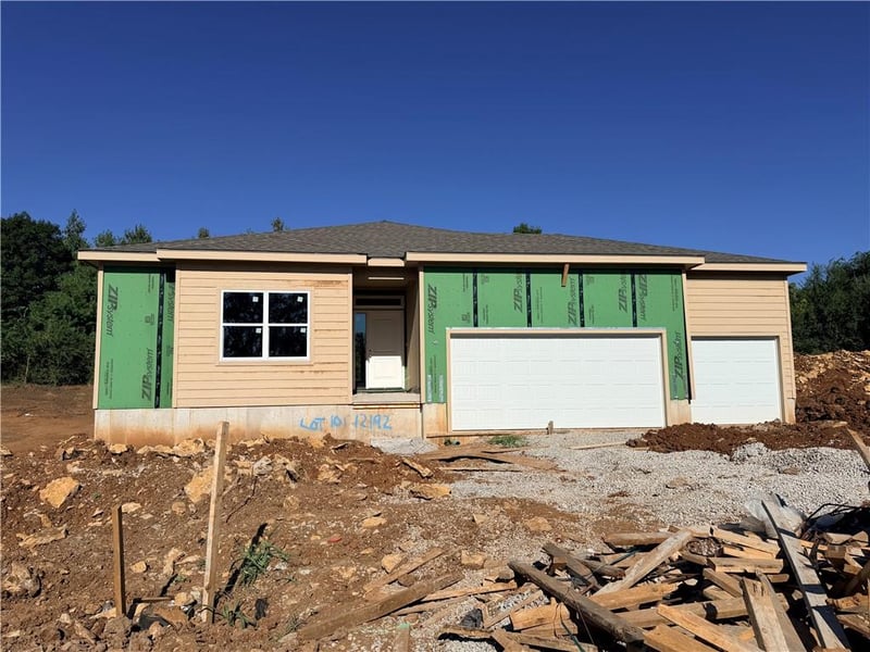 12192 Emerald St, Olathe, KS 66061