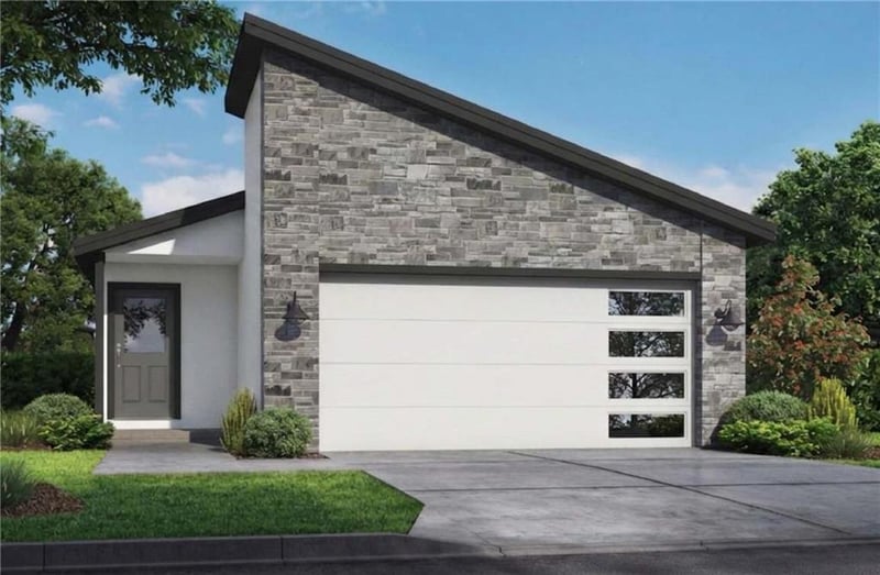 716 Glenn Cir, Raymore, MO 64083