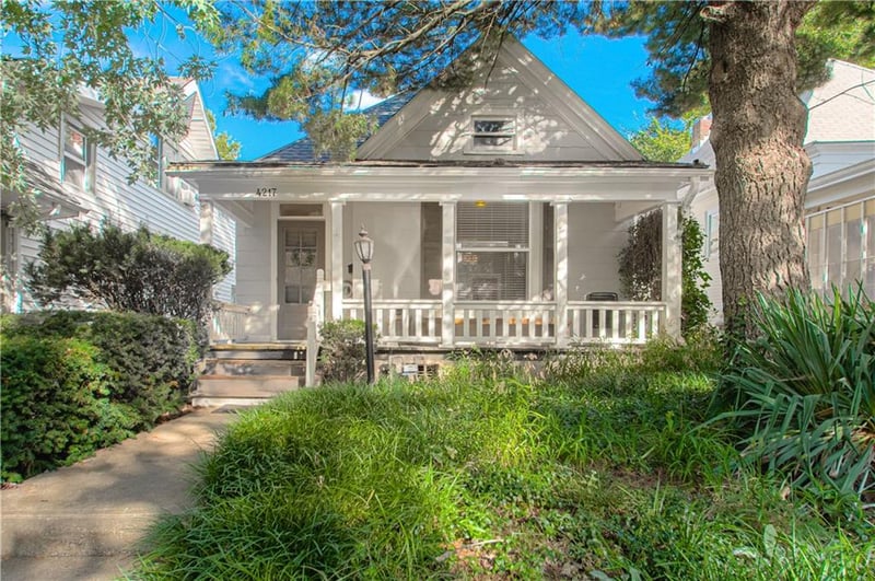 4217 Oak St, Kansas City, MO 64111