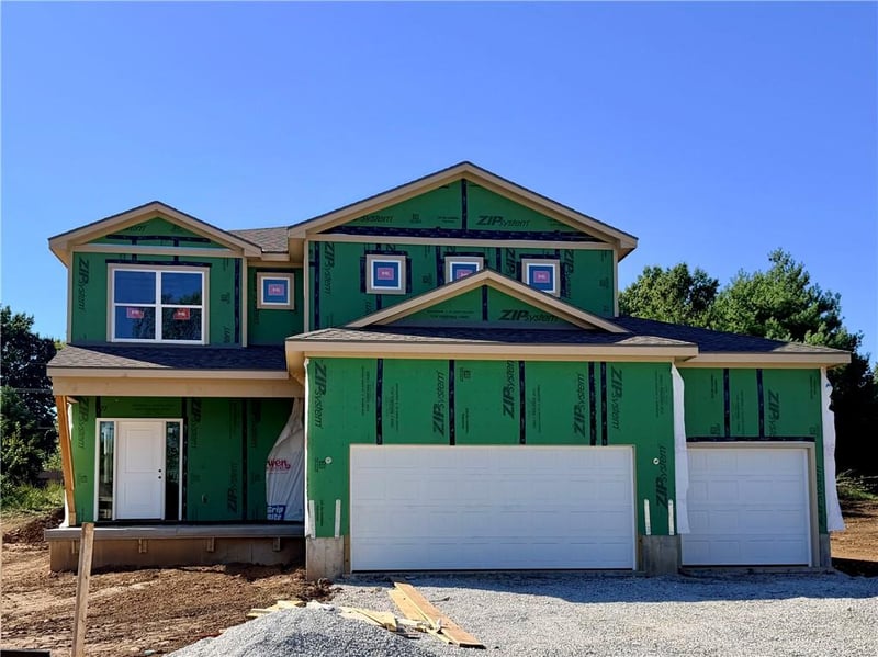 12202 S Emerald St, Olathe, KS 66061