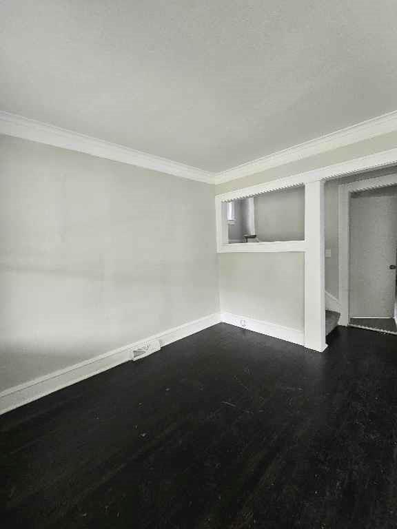 5611 Highland Ave, Kansas City, MO 64110