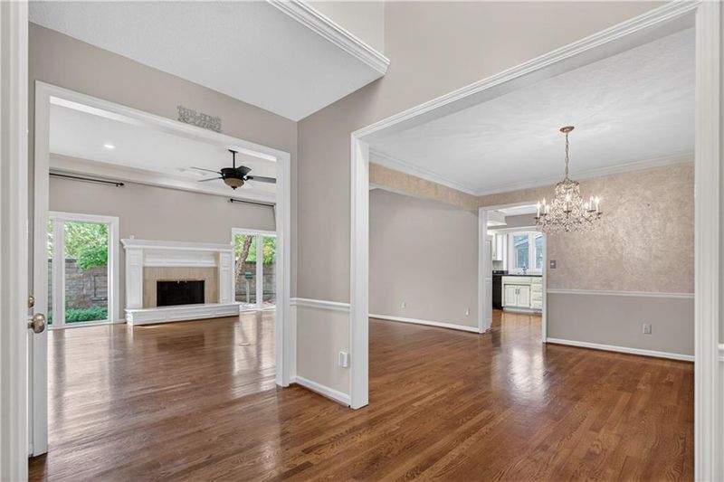 12216 Juniper St, Overland Park, KS 66209
