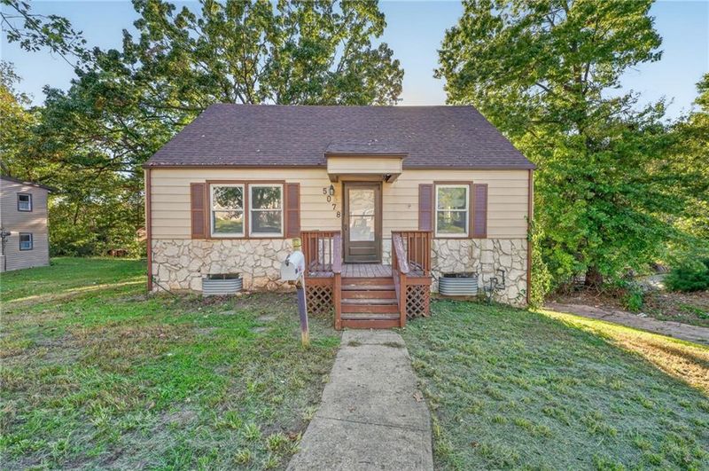 5078 Glenside Dr, Kansas City, MO 64129