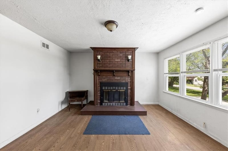 17214 Chula Vista Dr, Belton, MO 64012