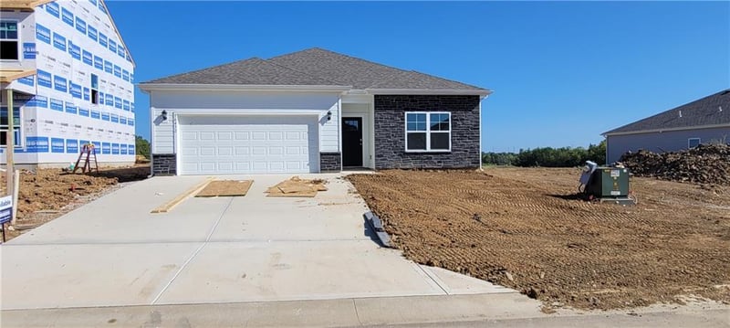 36432 W 102nd Pl, De Soto, KS 66018