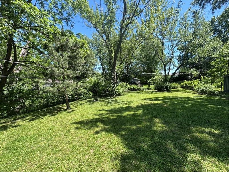 8507 Eastern Ave, Kansas City, MO 64138
