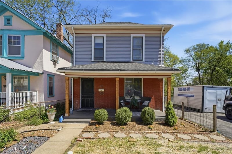 3121 Grand Ave, Kansas City, MO 64111