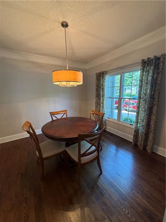 5817 NE Ruby Ct, Lee's Summit, MO 64064
