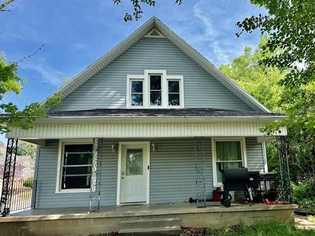 3001 Angelique St, St Joseph, MO 64501
