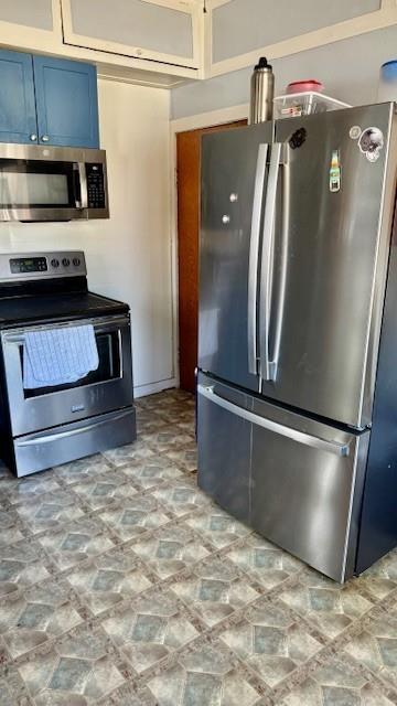 3001 Angelique St, St Joseph, MO 64501