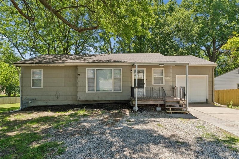 5809 Ralston Ave, Raytown, MO 64133