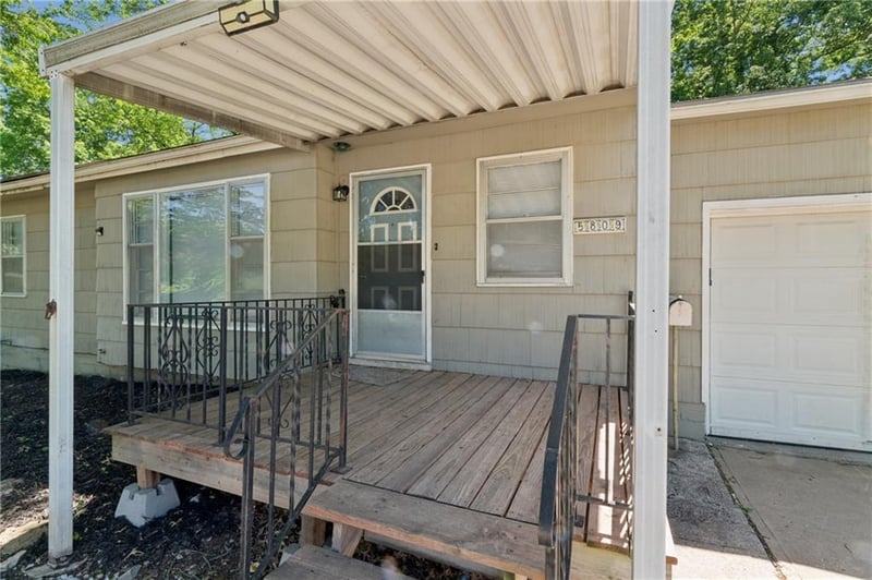 5809 Ralston Ave, Raytown, MO 64133