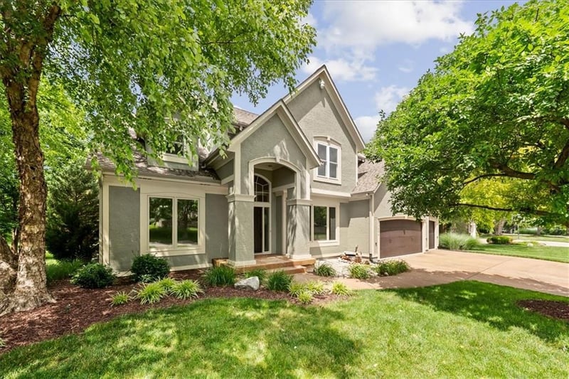 17504 W 84th St, Lenexa, KS 66219