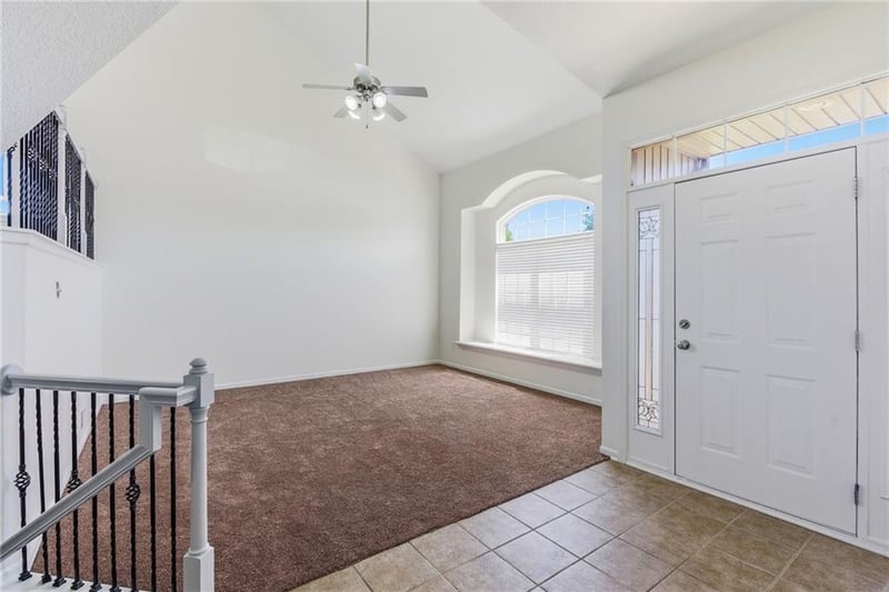 622 Johnston Pw, Raymore, MO 64083