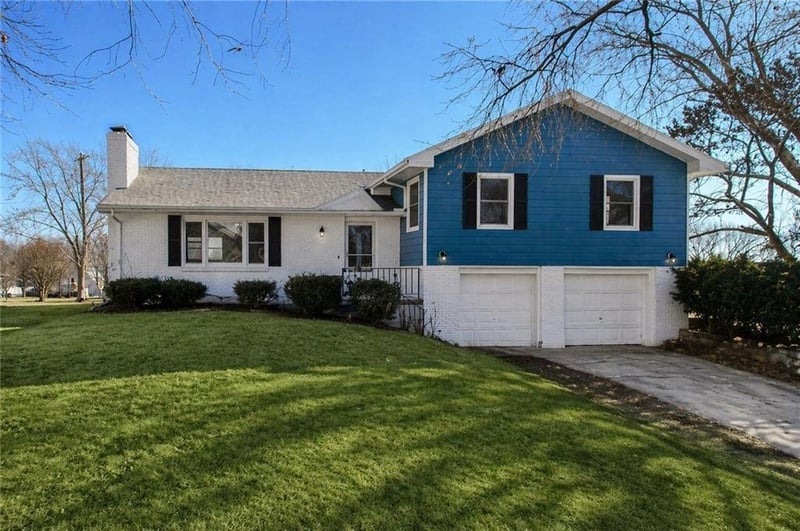 14655 Gale Rd, Smithville, MO 64089