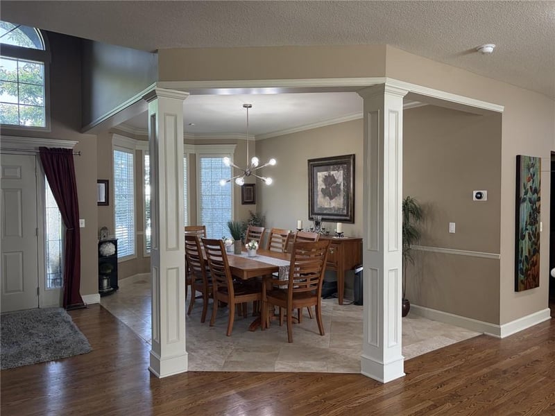 7822 Hull Ave, Kansas City, MO 64151