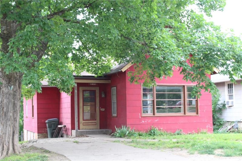 1331 Spruce St, Leavenworth, KS 66048