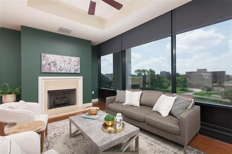 700 W 31st St #407, Kansas City, MO 64108