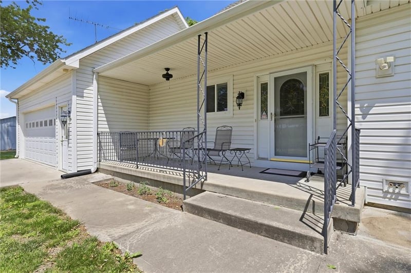 20958 Stranger Rd, Leavenworth, KS 66048