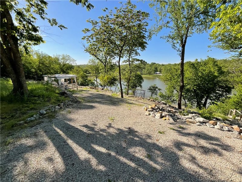 Lakecrest Dr, Excelsior Springs, MO 64024