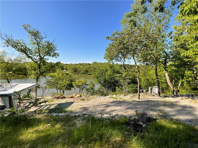 Lakecrest Dr, Excelsior Springs, MO 64024