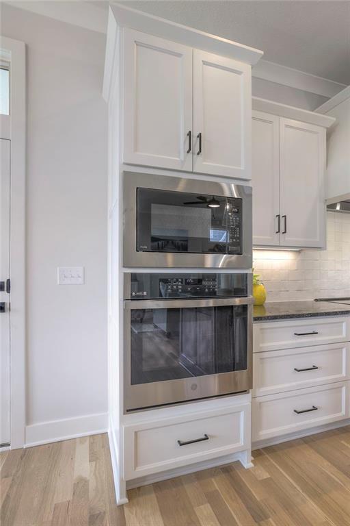 13824 Westgate St, Overland Park, KS 66221
