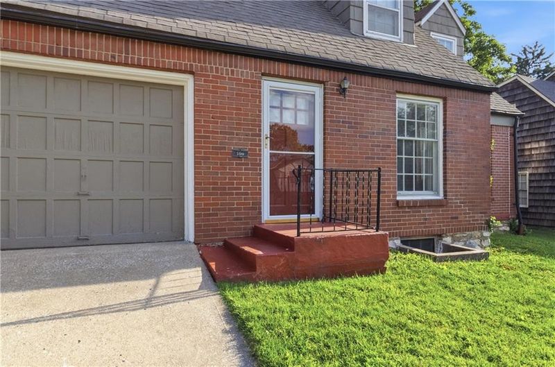 500 E 66th Ter, Kansas City, MO 64131