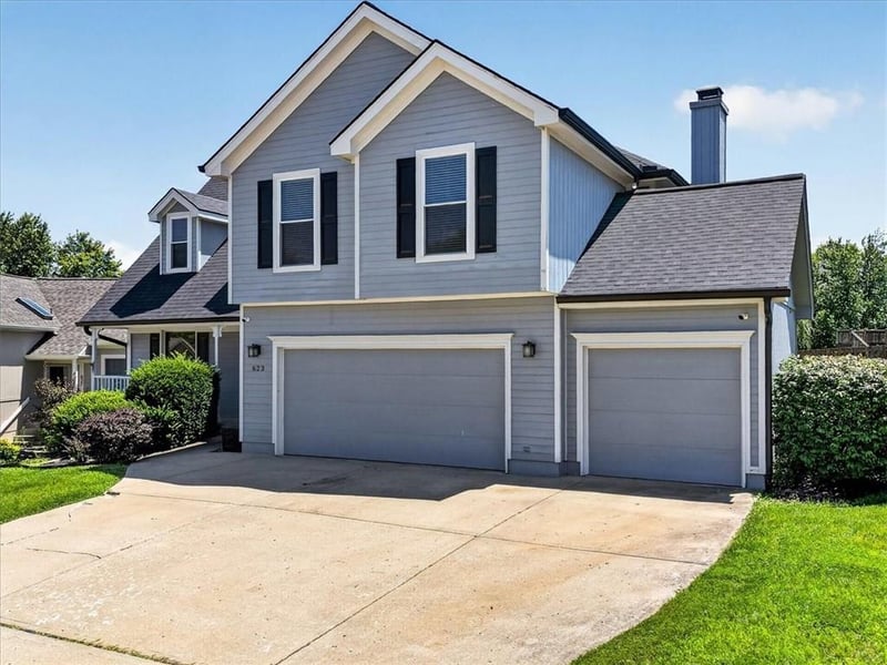 623 NE 94th Ter, Kansas City, MO 64155